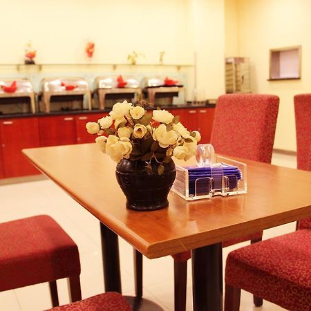 Hanting Express Qingdao South Chongqing Road Ngoại thất bức ảnh