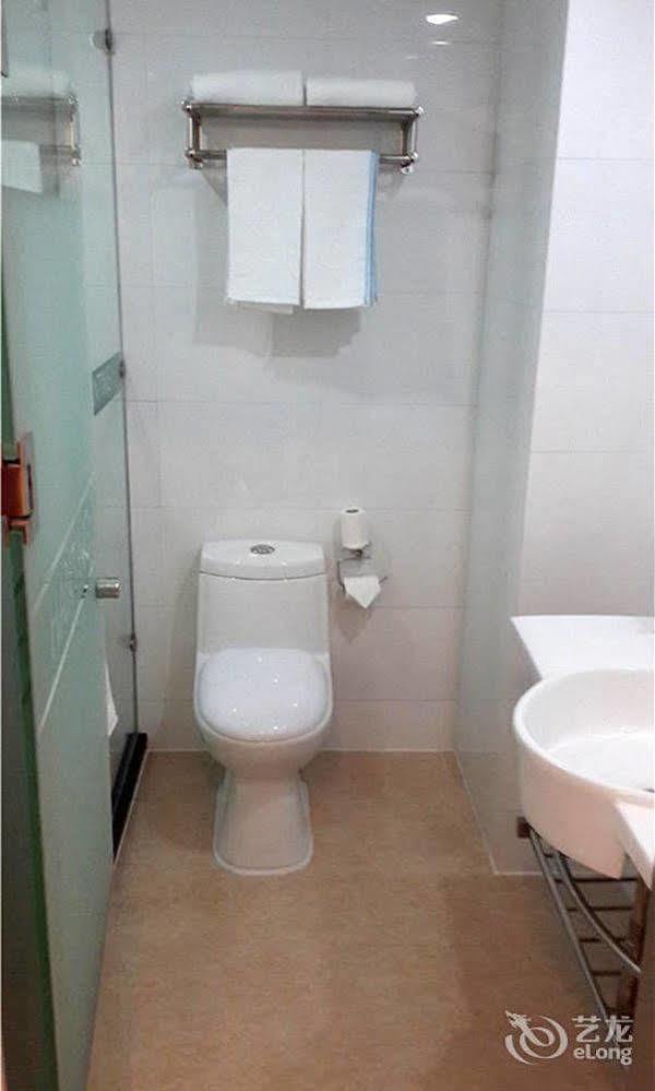 Hanting Express Qingdao South Chongqing Road Ngoại thất bức ảnh